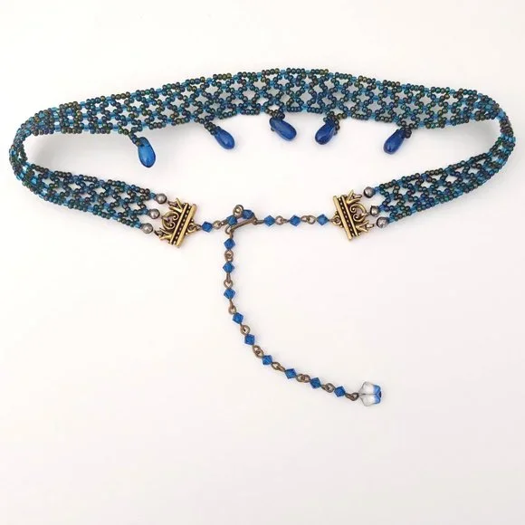 Bule and multi color iridescent seed bead choker with blue glass beads - Picture 8 of 12